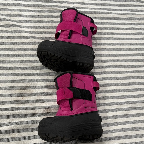 Columbia Kids' Fuchsia and Black Snow Boots - Picture 5 of 10